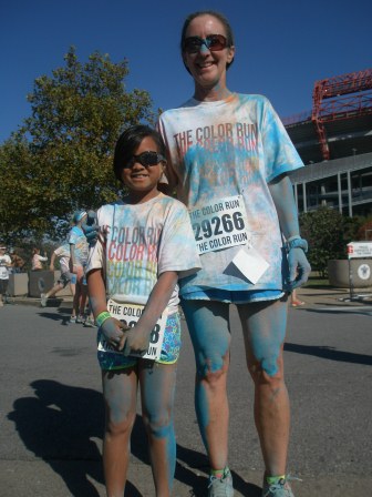 Kasen and Mommy at the Color un